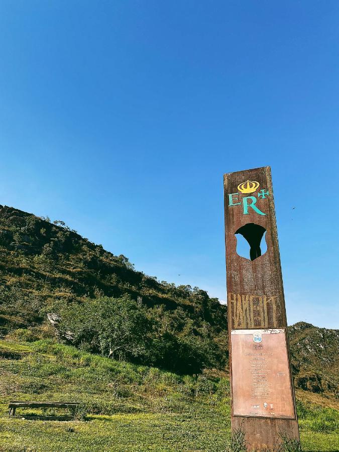 טיראדנטס Chales Da Estrada Velha מראה חיצוני תמונה